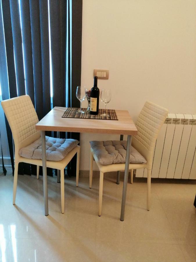 Studio Apartman Irena 2 Биела Экстерьер фото